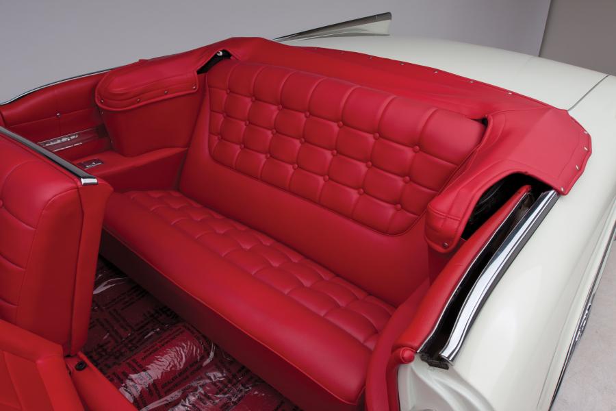 Интерьер Buick Limited Convertible 1958 года  (фото 29 из 57)